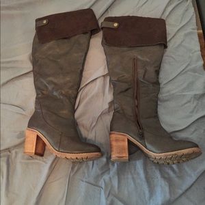 Dark Brown Muk Luks Boots